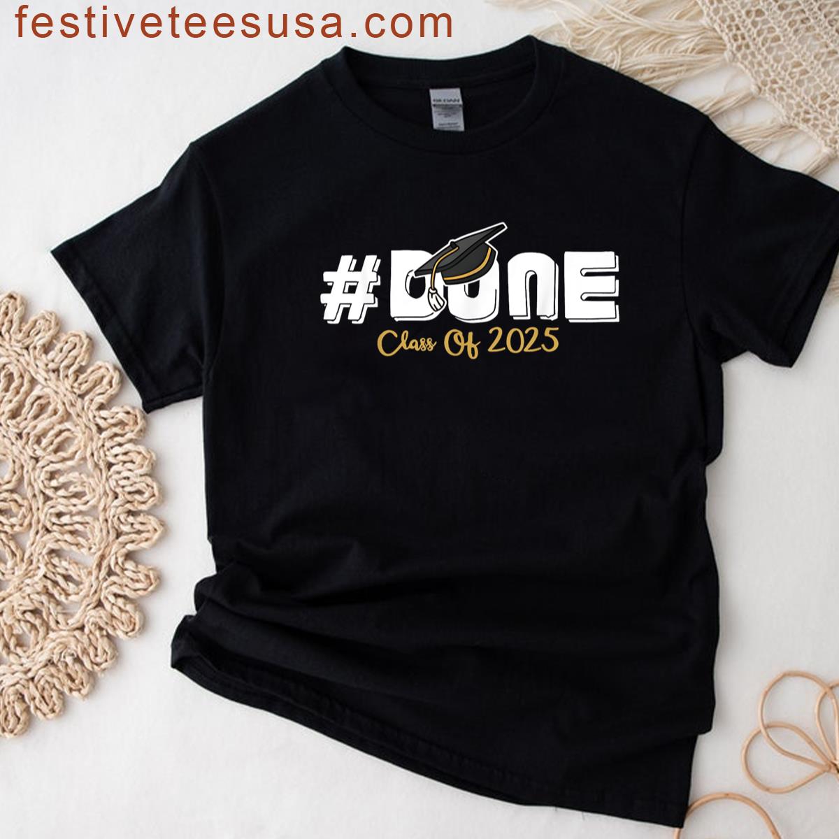 Class 2025 Graduation Gift T-shirt