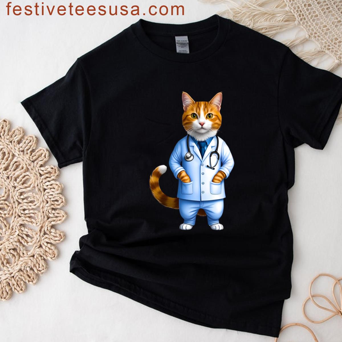 Cute Orange Cat Tee For Veterinary Fans T-shirt
