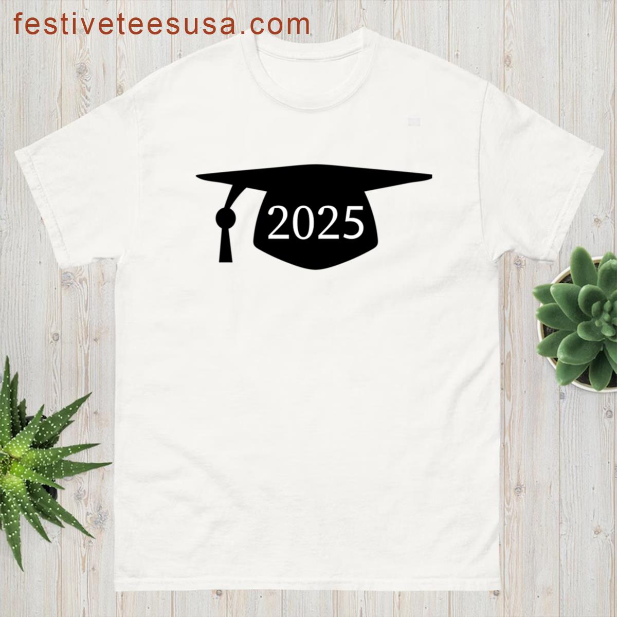 Grad Hat 2025 Stylish Apparel T-shirt