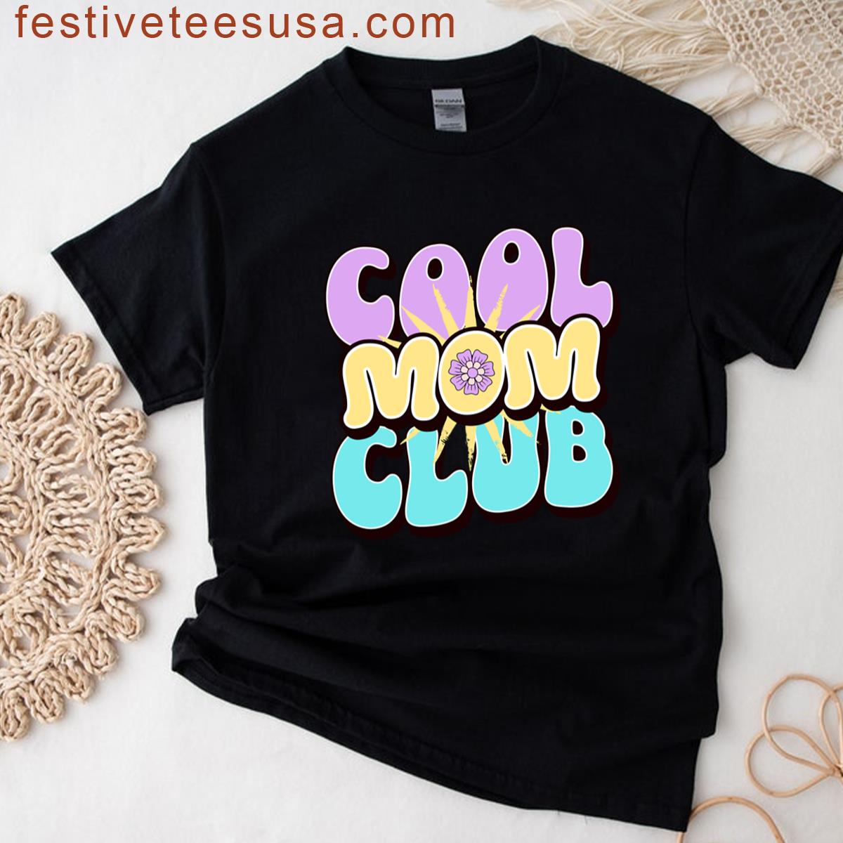 Cool Mom Club T-shirt