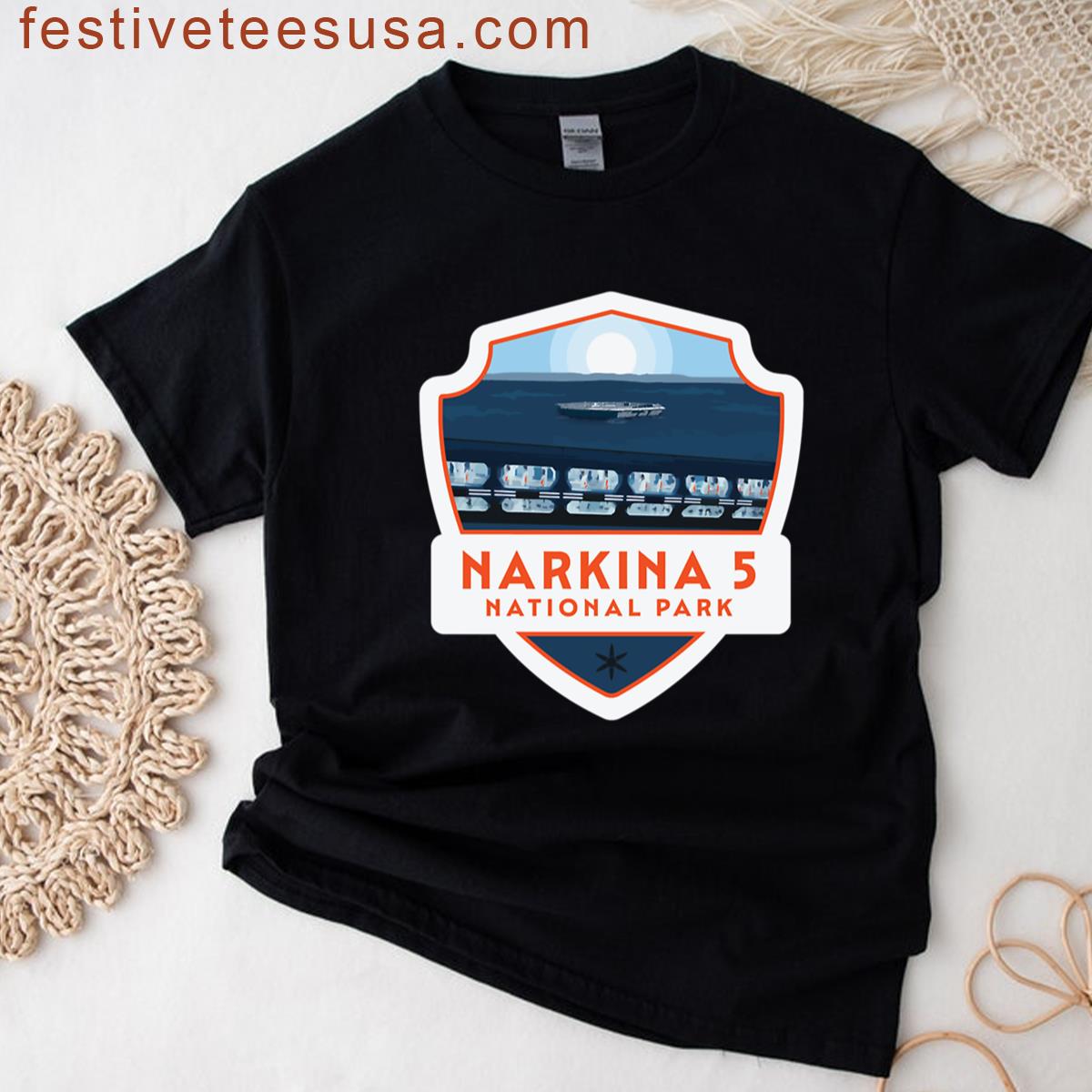 Larkina T-shirt