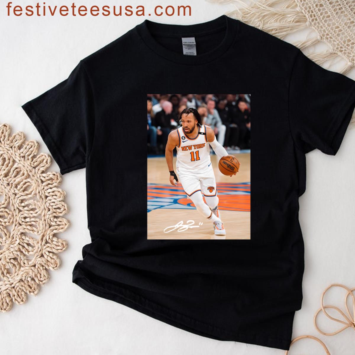Jalen Brunson Dribbling The Ball T-shirt