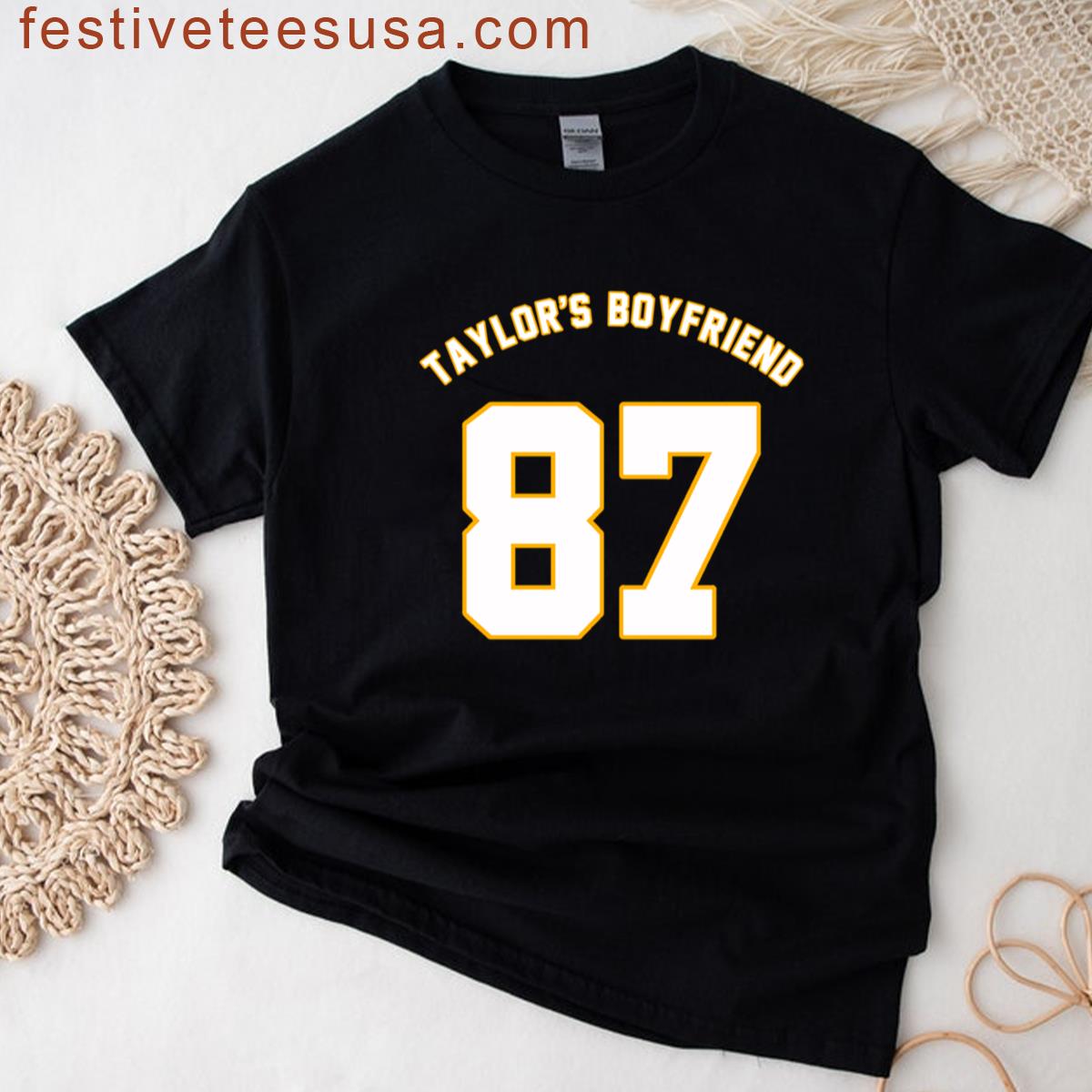 Taylors Boyfriend Travis Kelce 87 T-shirt